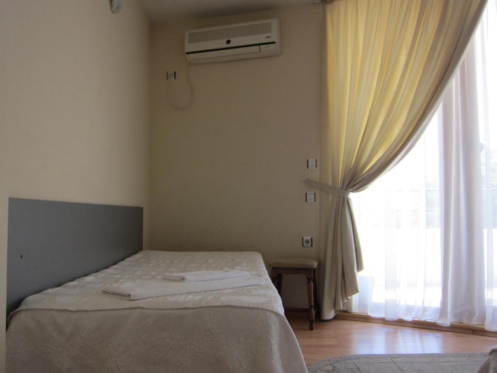 Family Hotel Bistritsa Sandanski Oda fotoğraf